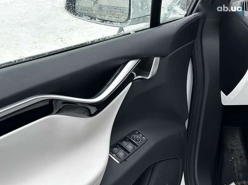 Tesla Model X 2018 - фото 10