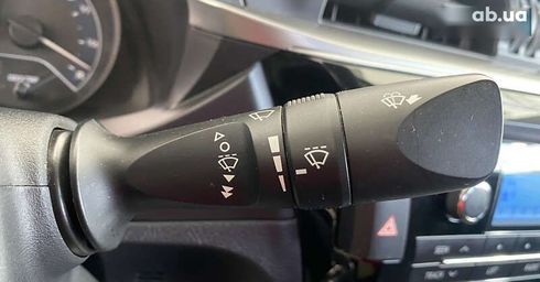 Toyota Corolla 2015 - фото 15