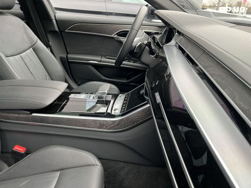 Audi A8 2022 - фото 33