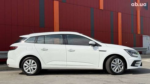 Renault Megane 2020 - фото 11