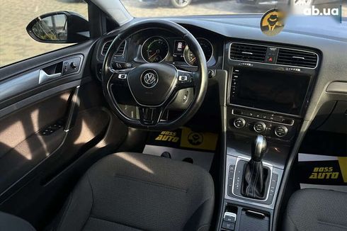 Volkswagen e-Golf 2020 - фото 14