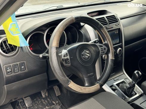 Suzuki Grand Vitara 2005 серый - фото 17