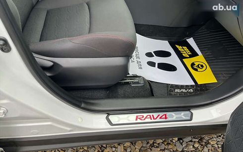 Toyota RAV4 2021 - фото 23