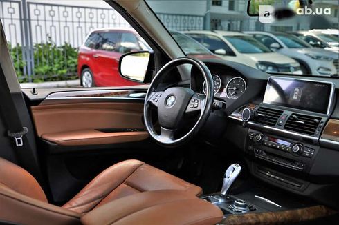 BMW X5 2010 - фото 12