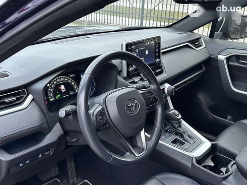 Toyota RAV4 2018 - фото 18