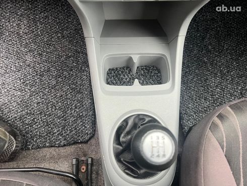 Nissan Pixo 2009 красный - фото 21