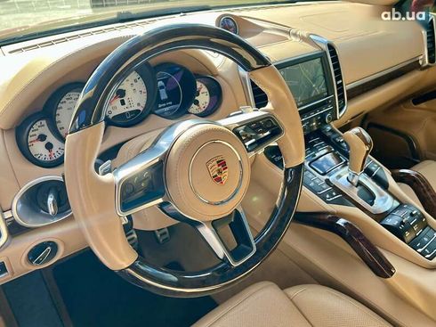 Porsche Cayenne 2015 - фото 22