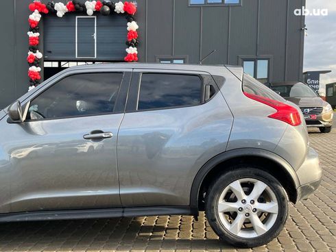 Nissan Juke 2011 серый - фото 12