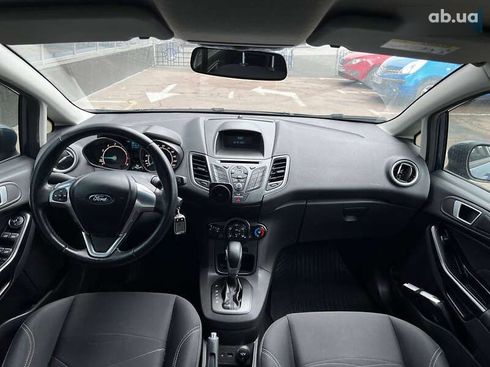 Ford Fiesta 2015 - фото 10