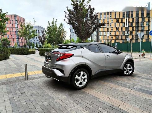 Toyota C-HR 2016 - фото 24