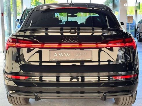 Audi E-Tron 2022 - фото 18