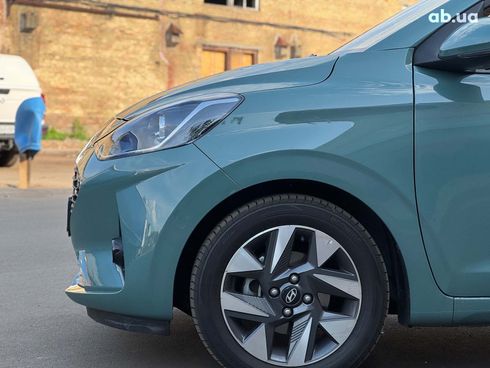 Hyundai i10 2024 зеленый - фото 4