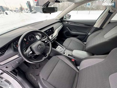Skoda Octavia 2020 - фото 28