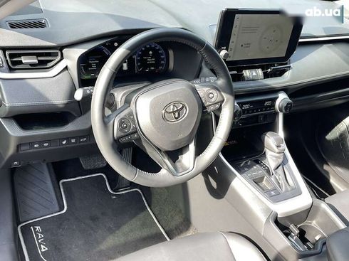 Toyota RAV4 2024 - фото 12
