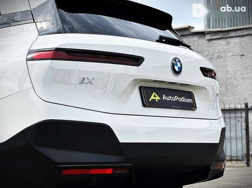 BMW iX 2022 - фото 16