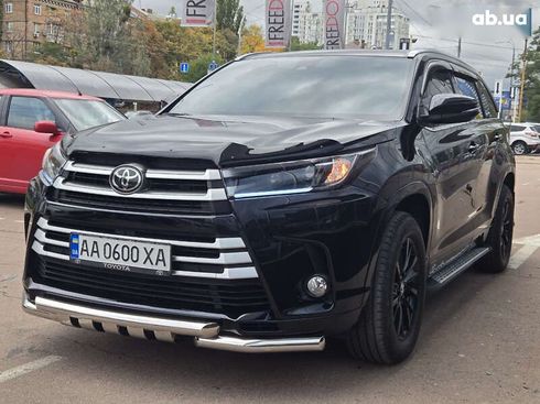 Toyota Highlander 2017 - фото 2