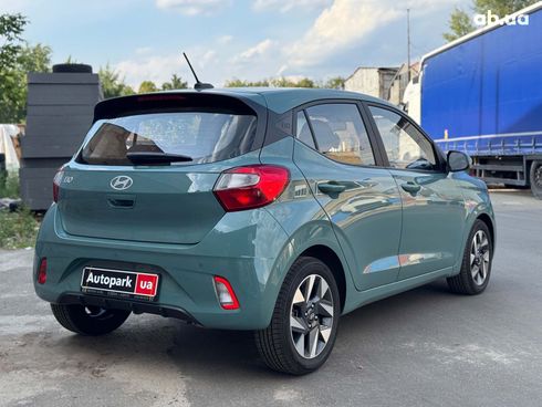 Hyundai i10 2024 зеленый - фото 9