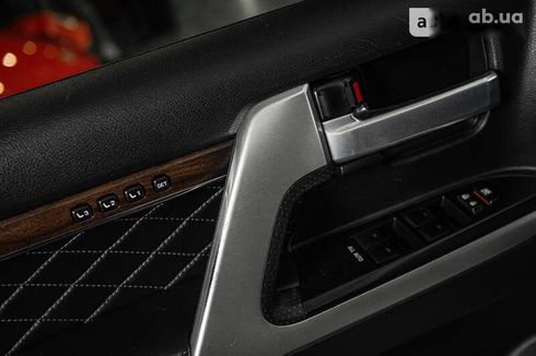 Toyota Land Cruiser 2017 - фото 13