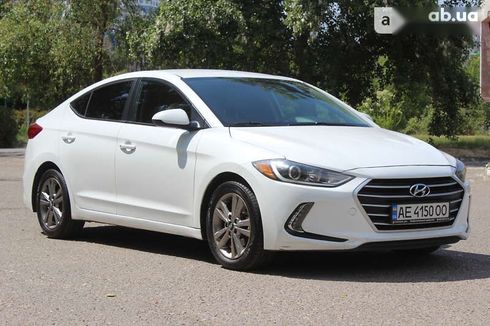 Hyundai Elantra 2016 - фото 4