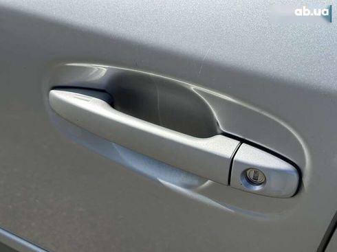Toyota Avensis 2009 - фото 27