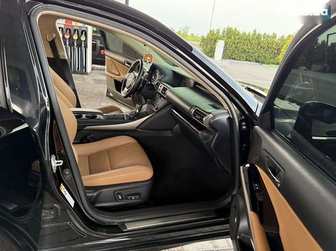 Lexus IS 2015 - фото 28