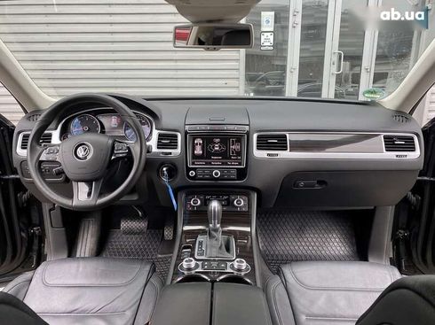 Volkswagen Touareg 2015 - фото 25