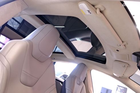 Tesla Model S 2015 серый - фото 9