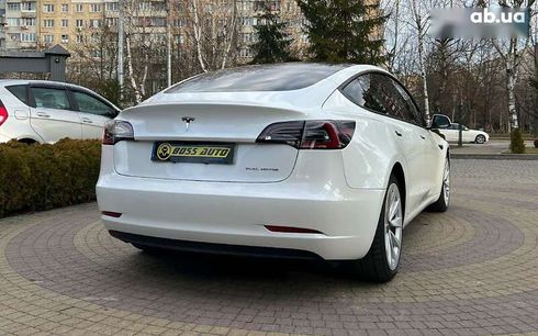 Tesla Model 3 2022 - фото 7