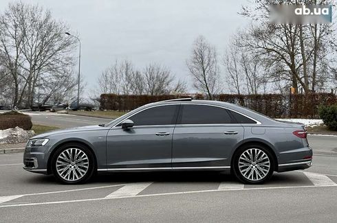 Audi A8 2018 - фото 6