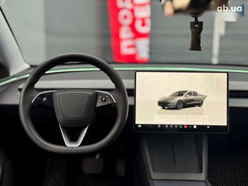 Tesla Model 3 2024 - фото 18