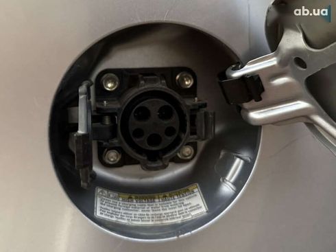 Peugeot iOn 2013 - фото 22