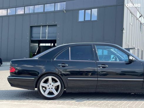 Mercedes-Benz E-Класс 2001 черный - фото 11