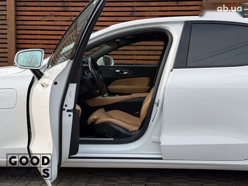 Volvo S60 2020 - фото 19