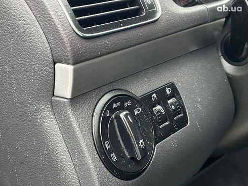Volkswagen Touran 2009 серый - фото 26