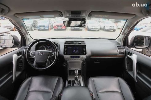 Toyota Land Cruiser Prado 2021 - фото 10