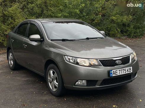 Kia Cerato 2011 - фото 7