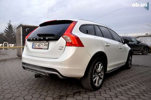 Volvo V60 Cross Country 2015 - фото 7