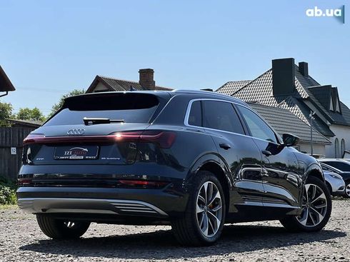 Audi E-Tron 2022 - фото 8