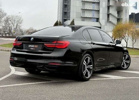BMW 7 серия 2018 - фото 17