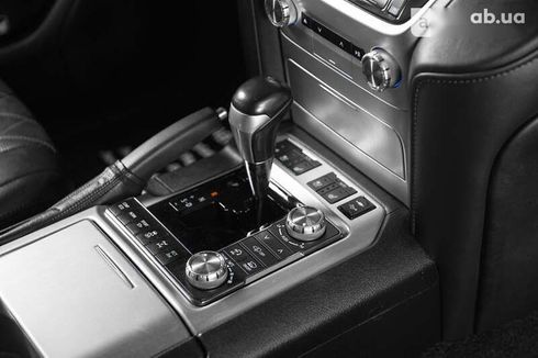 Toyota Land Cruiser 2017 - фото 28