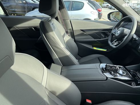 BMW i5 2023 - фото 16