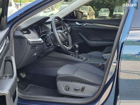 Skoda Octavia 2021 - фото 27