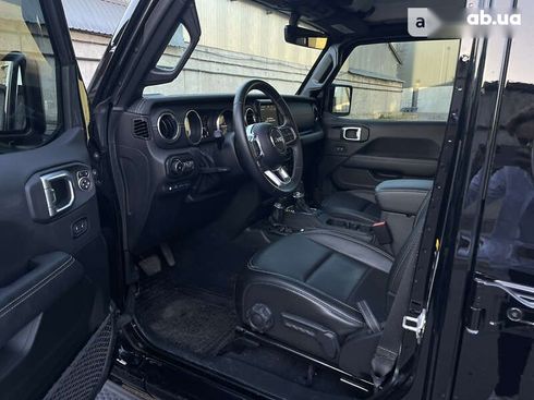 Jeep Wrangler 2022 - фото 18