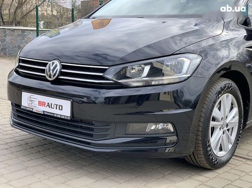 Volkswagen Touran 2020 - фото 11