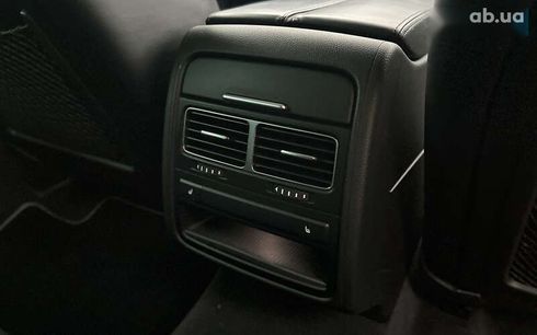Volkswagen Touareg 2017 - фото 23