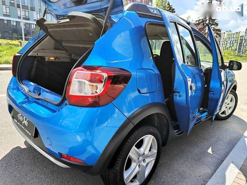 Renault Sandero 2014 - фото 20