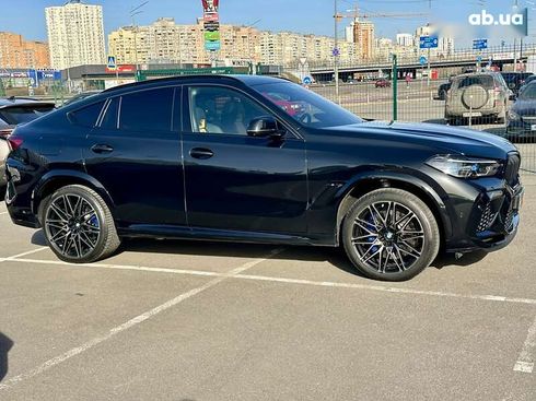 BMW X6 M 2022 - фото 17