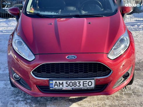 Ford Fiesta 2016 - фото 14