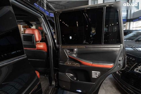 Lexus LX 2015 - фото 28