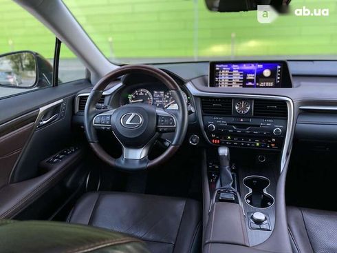 Lexus RX 2017 - фото 30